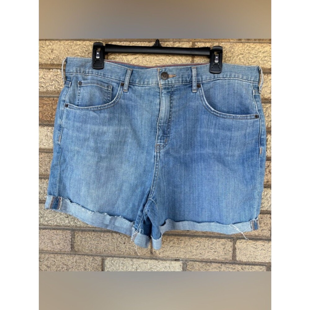 NWT Eddie Bauer Light Blue Denim Roll-Cuff Shorts